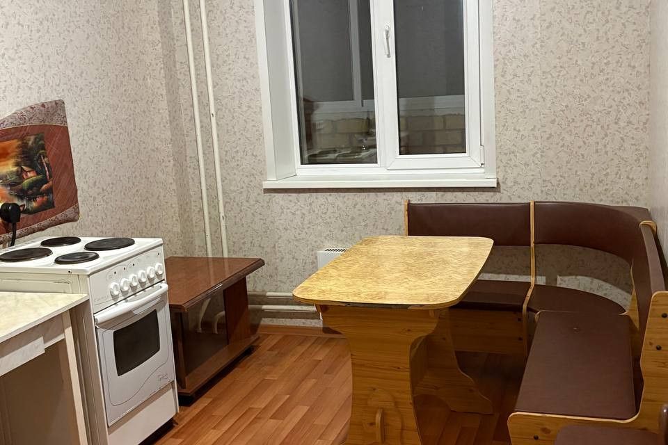 Продаётся 1-комнатная квартира, 37.6 м²