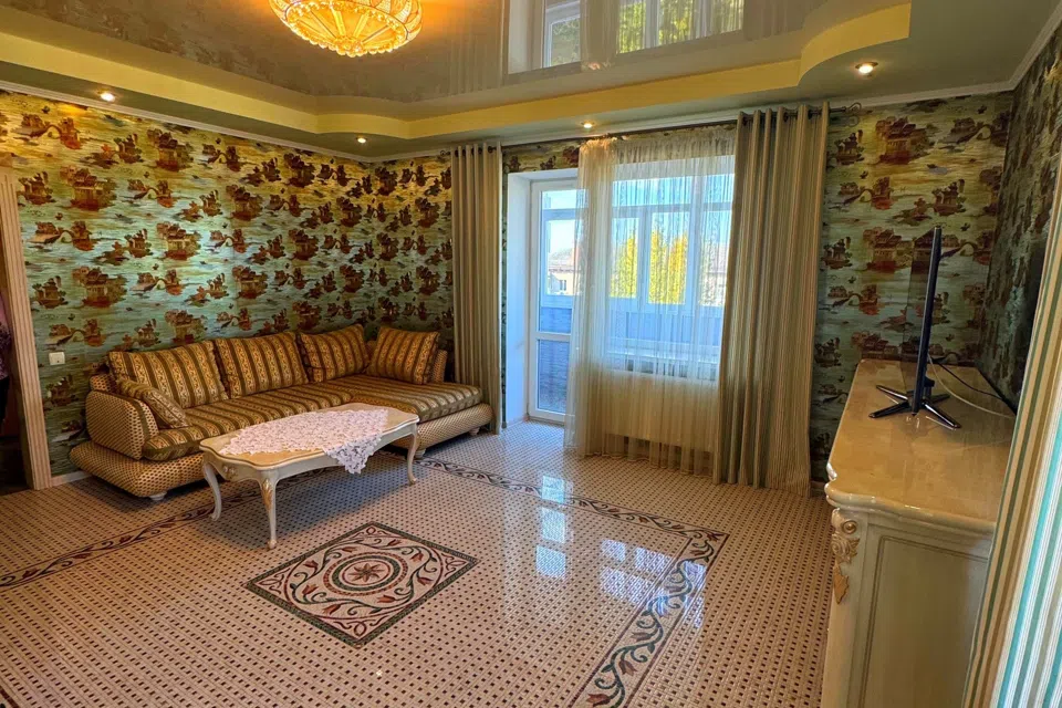 Продаётся 2-комнатная квартира, 70.5 м²