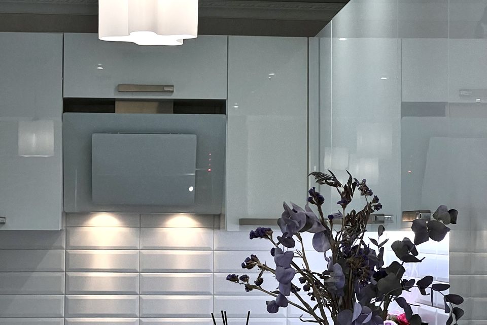 Продаётся 4-комнатная квартира, 109.9 м²