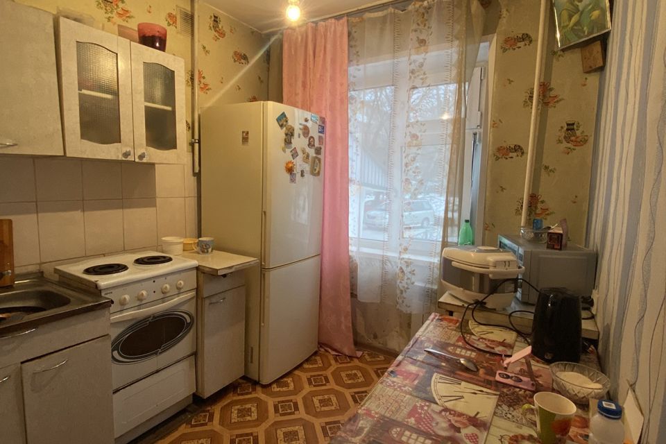 Продаётся 3-комнатная квартира, 61.9 м²