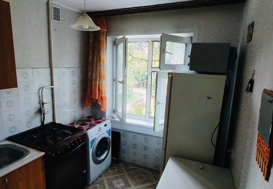 Продаётся 3-комнатная квартира, 61.6 м²