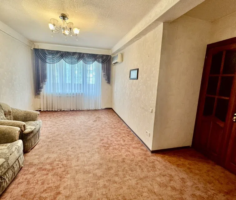 Продаётся 3-комнатная квартира, 68.3 м²