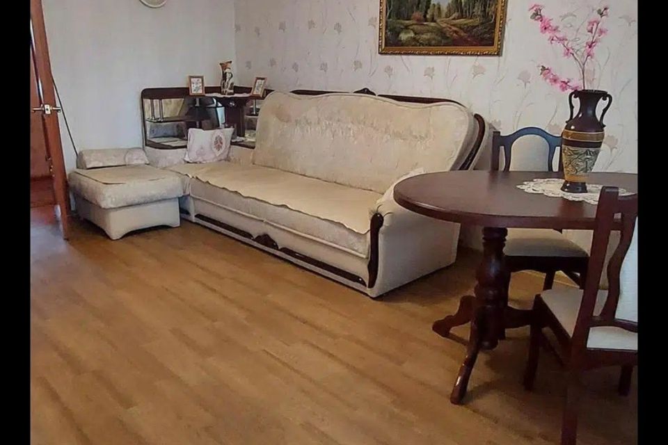 Продаётся 3-комнатная квартира, 65 м²