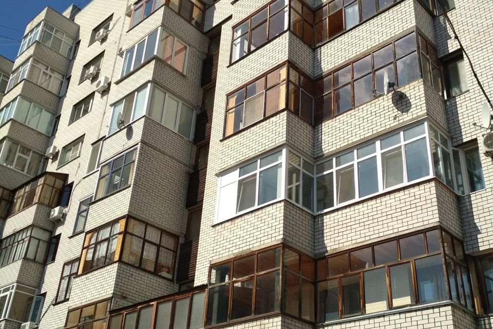 Продаётся 2-комнатная квартира, 100 м²