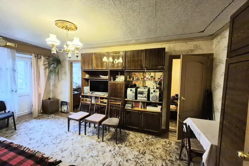 Продаётся 2-комнатная квартира, 42.4 м²