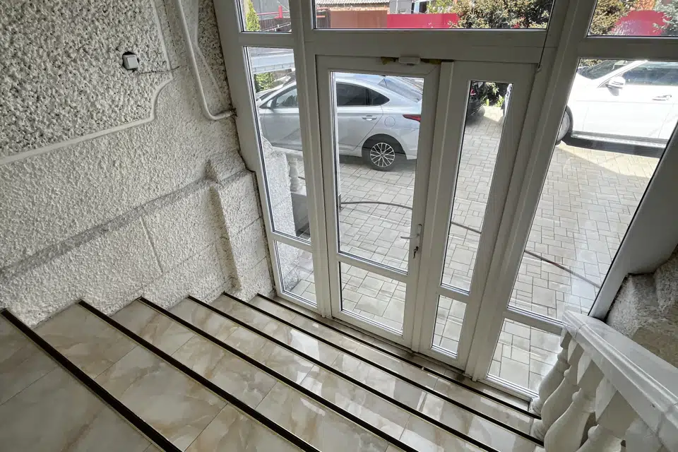 Продаётся 2-этажный дом, 300 м²