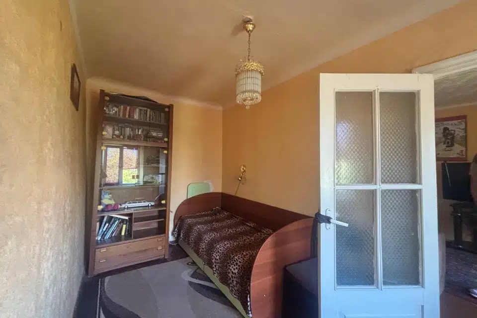 Продаётся 3-комнатная квартира, 56 м²