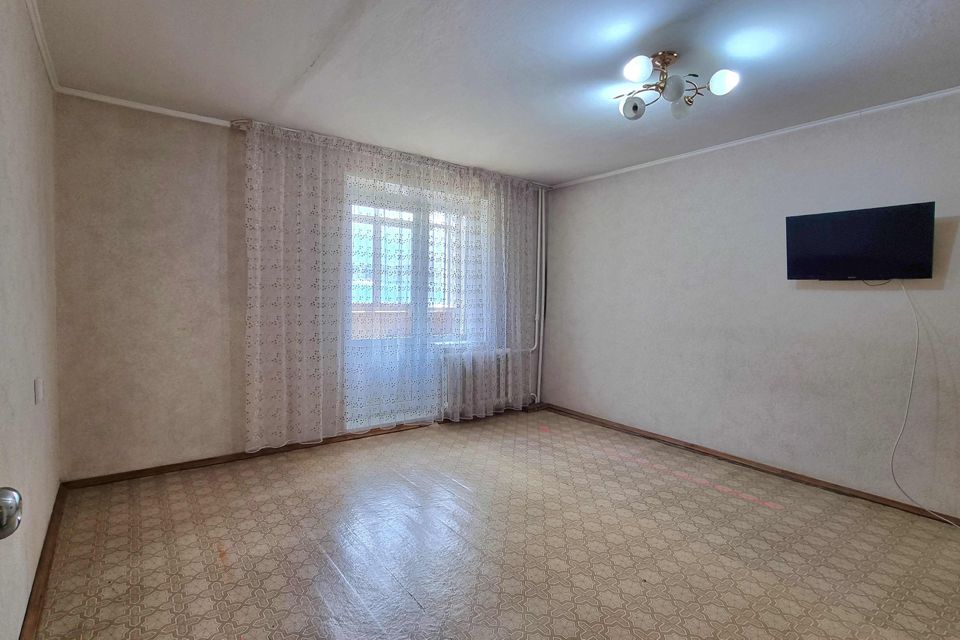 Продаётся 1-комнатная квартира, 38 м²