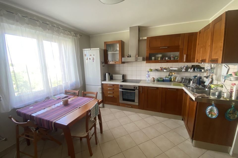 Продаётся 2-комнатная квартира, 66.2 м²