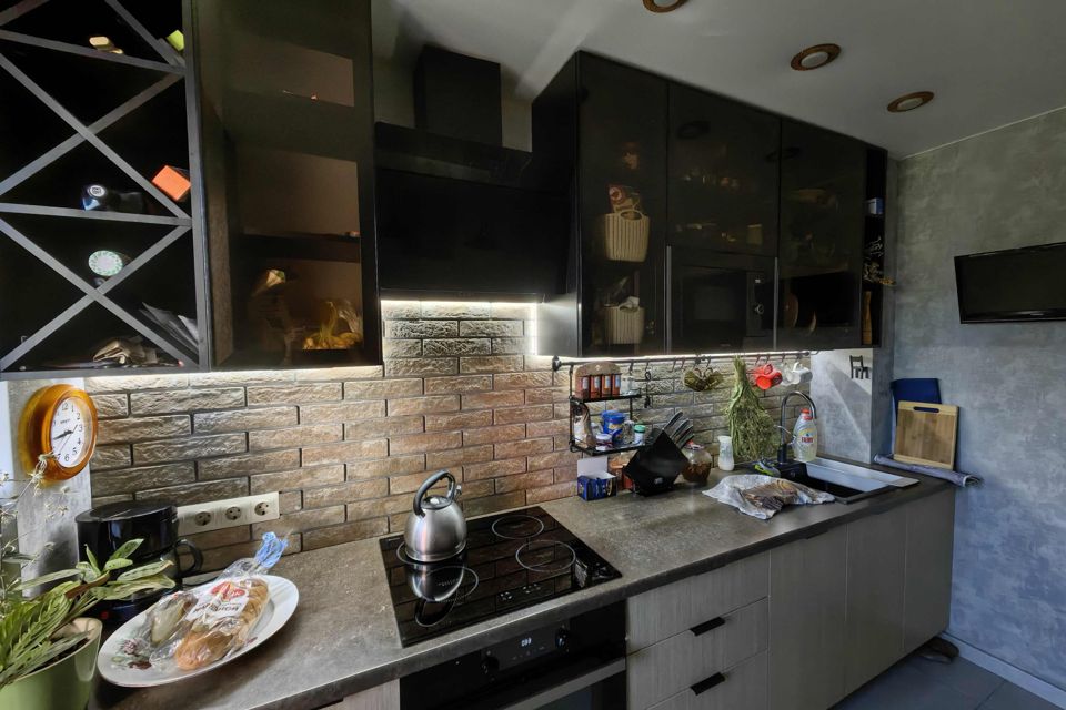 Продаётся 4-комнатная квартира, 78 м²