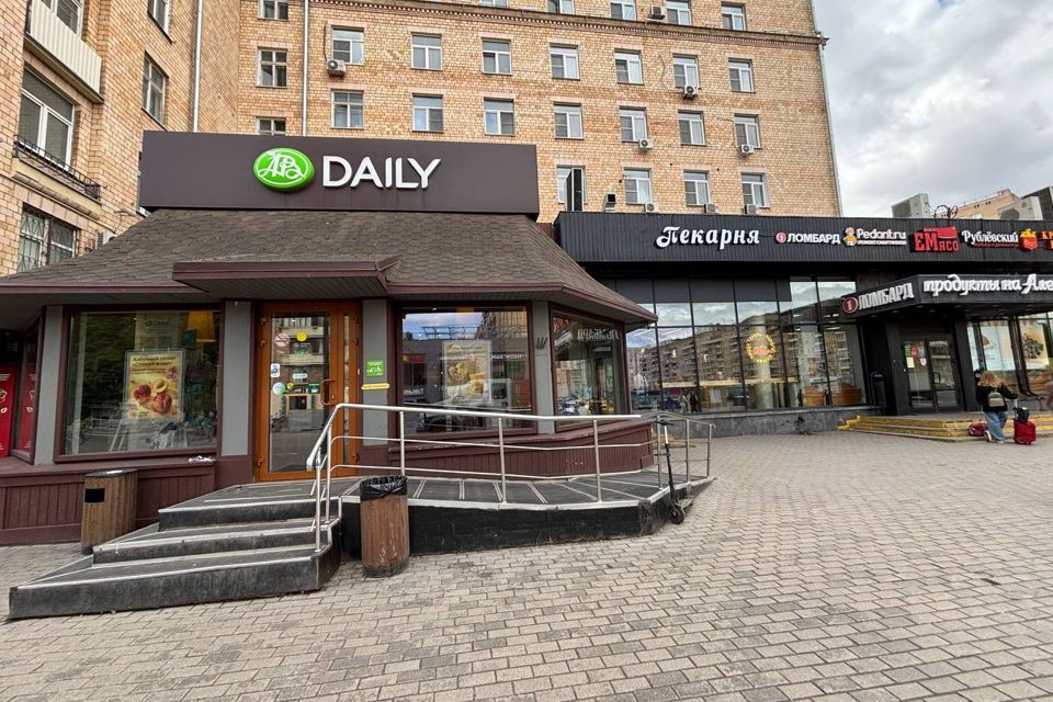 Продаётся 2 комнаты в 2-комн. квартире, 10.7 м²