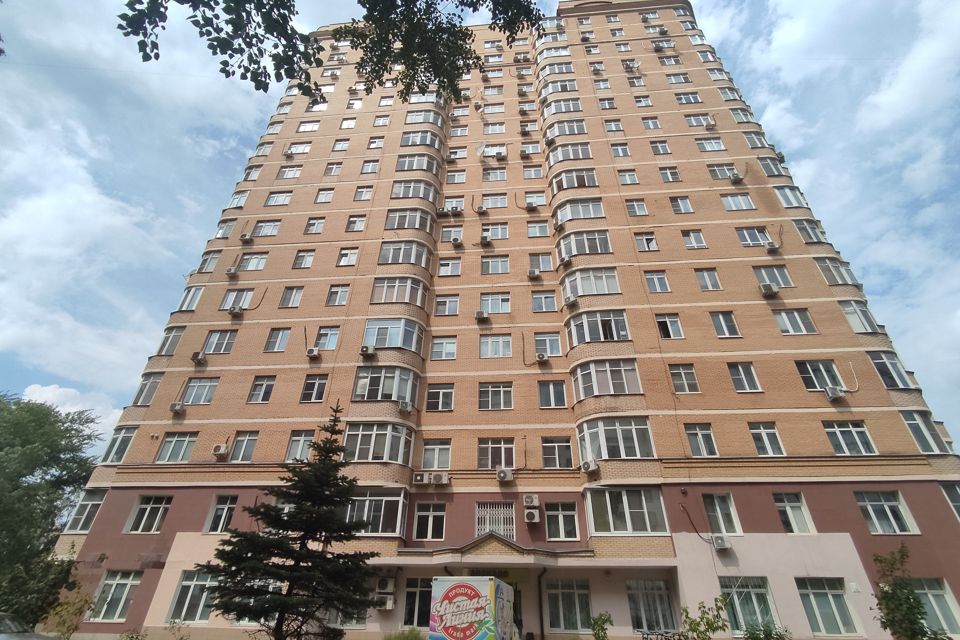 Продаётся 2-комнатная квартира, 65 м²