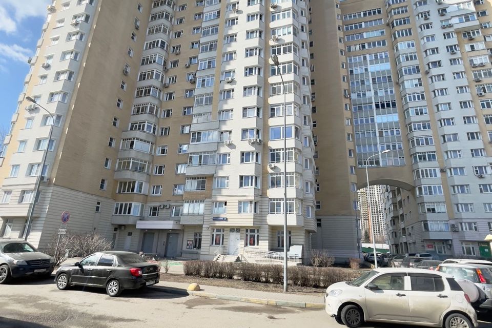 Продаётся 2-комнатная квартира, 66.8 м²