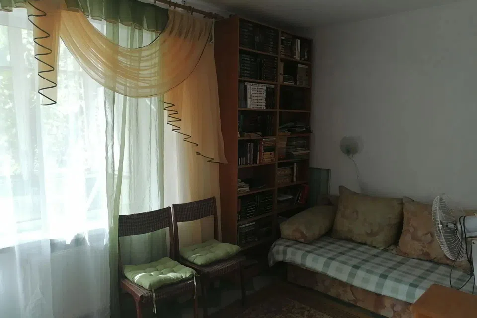 Продаётся 3-комнатная квартира, 52.2 м²