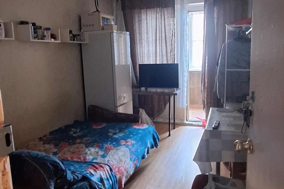 Продаётся комната в 4-комн. квартире, 10.5 м²