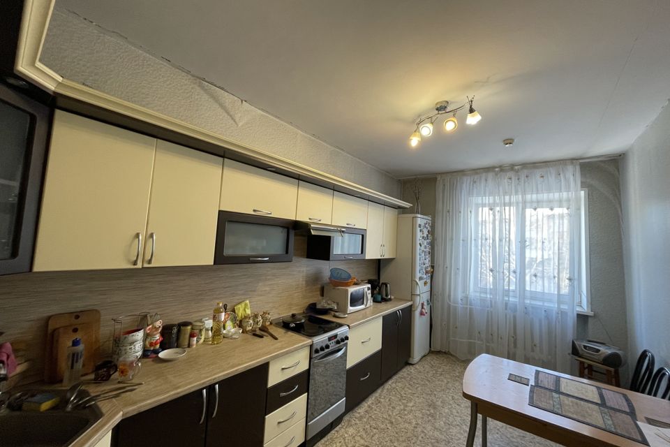 Продаётся 3-комнатная квартира, 96 м²