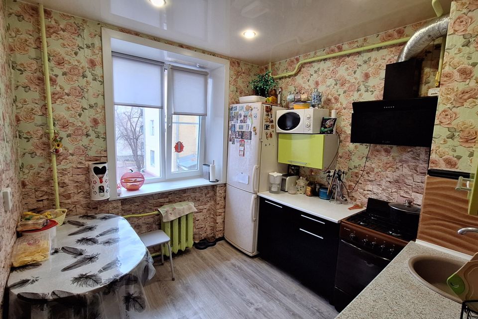 Продаётся 4-комнатная квартира, 79.8 м²