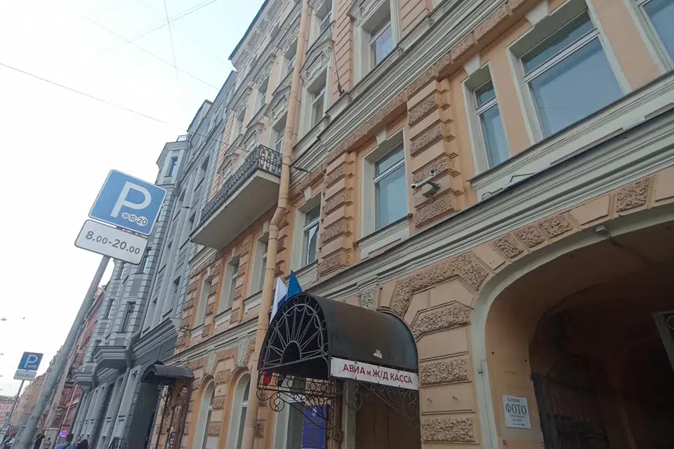 Продаётся 2-комнатная квартира, 55.7 м²