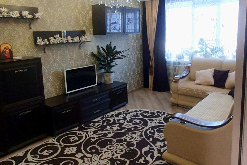 Продаётся 4-комнатная квартира, 74 м²