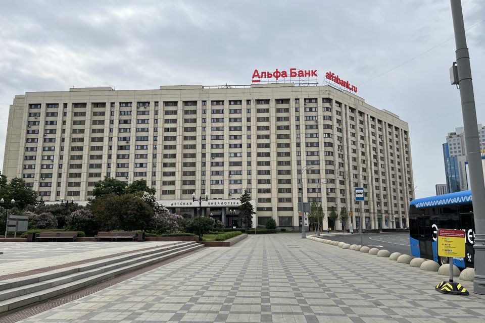 Продаётся 2-комнатная квартира, 74.5 м²