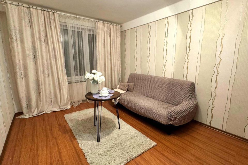 Продаётся 3-комнатная квартира, 55.6 м²