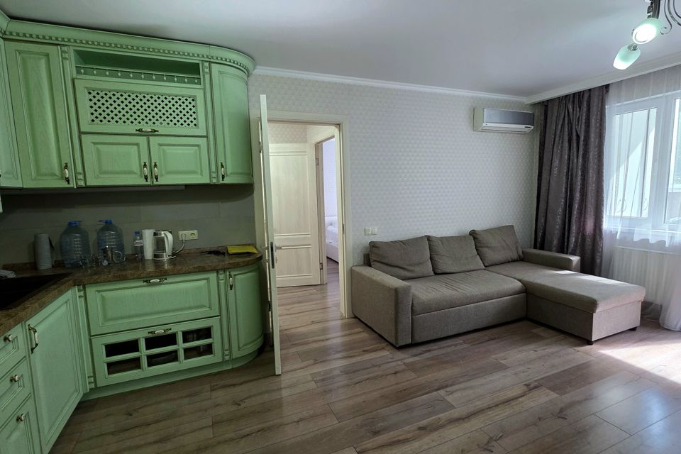 Продаётся 1-комнатная квартира, 41.3 м²