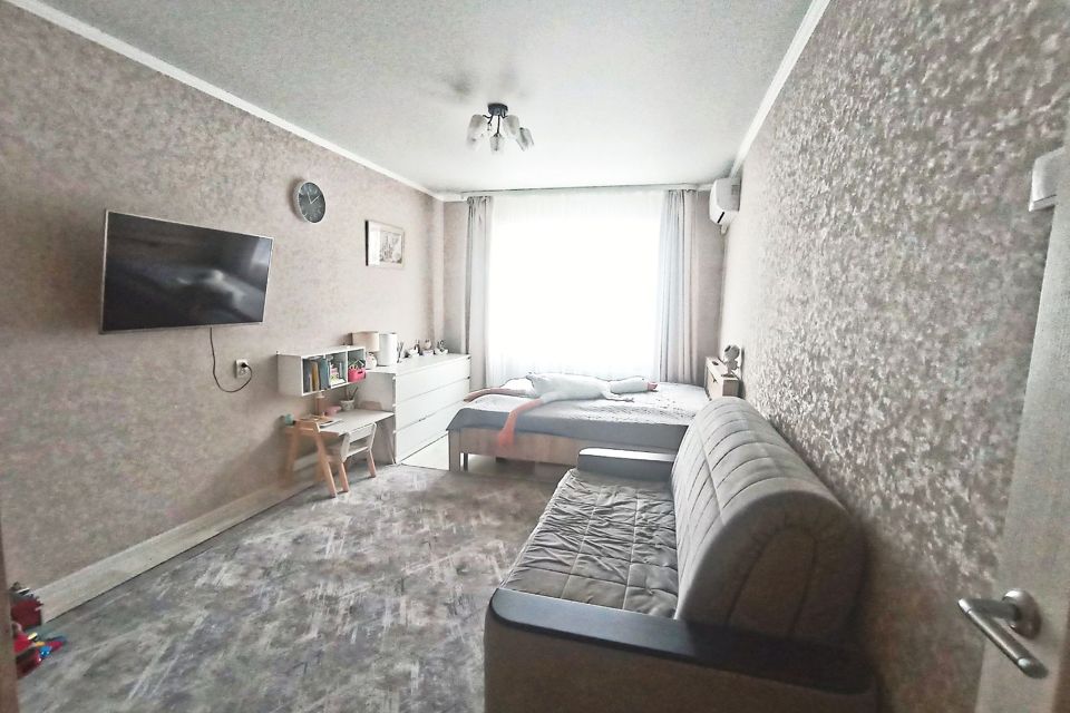Продаётся 1-комнатная квартира, 38 м²