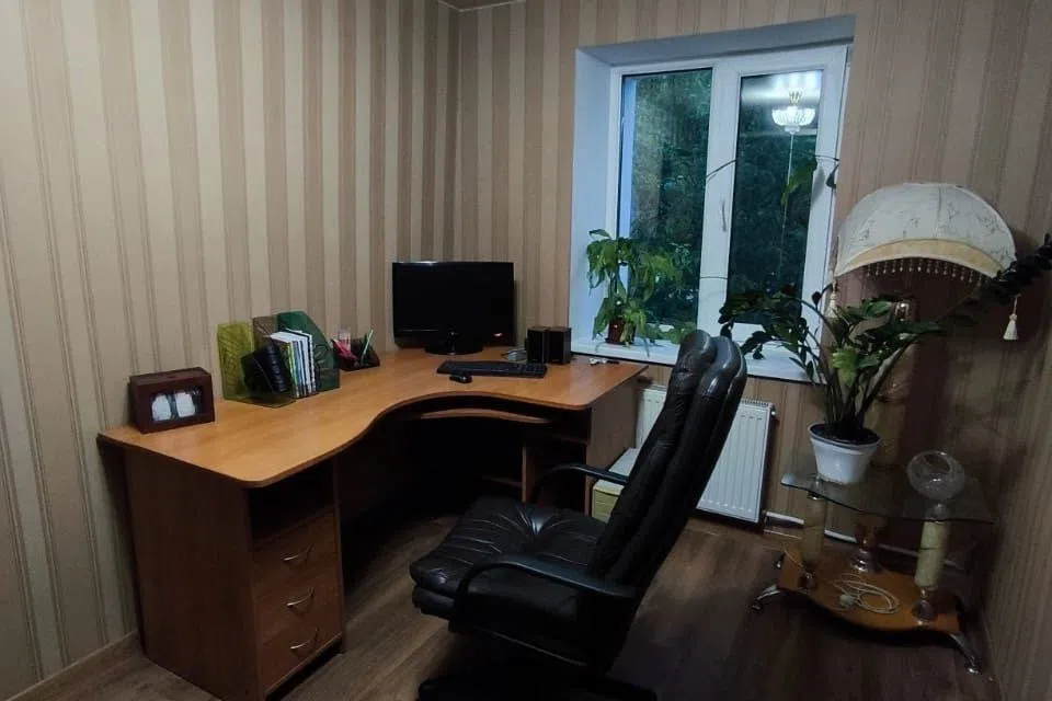 Продаётся 2-этажный дом, 140 м²