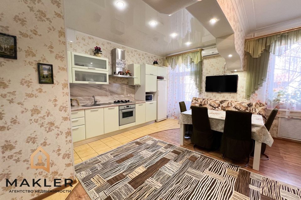 Продаётся 3-комнатная квартира, 73 м²