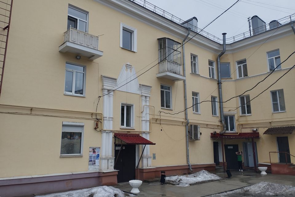 Продаётся 2-комнатная квартира, 55.7 м²