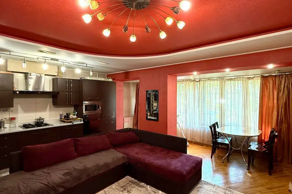 Продаётся 3-комнатная квартира, 75 м²