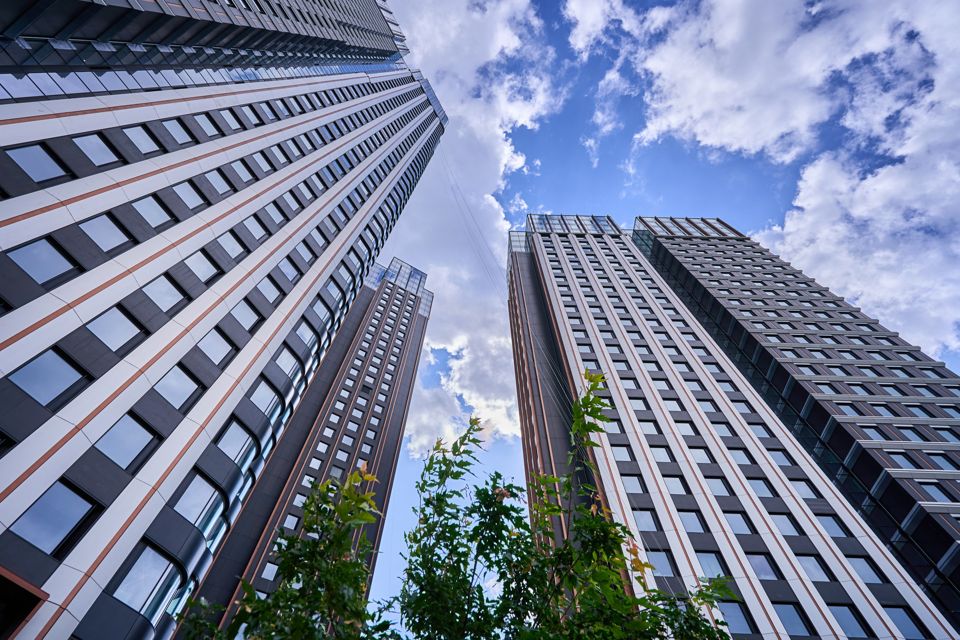 Продаётся 4-комнатная квартира, 103 м²