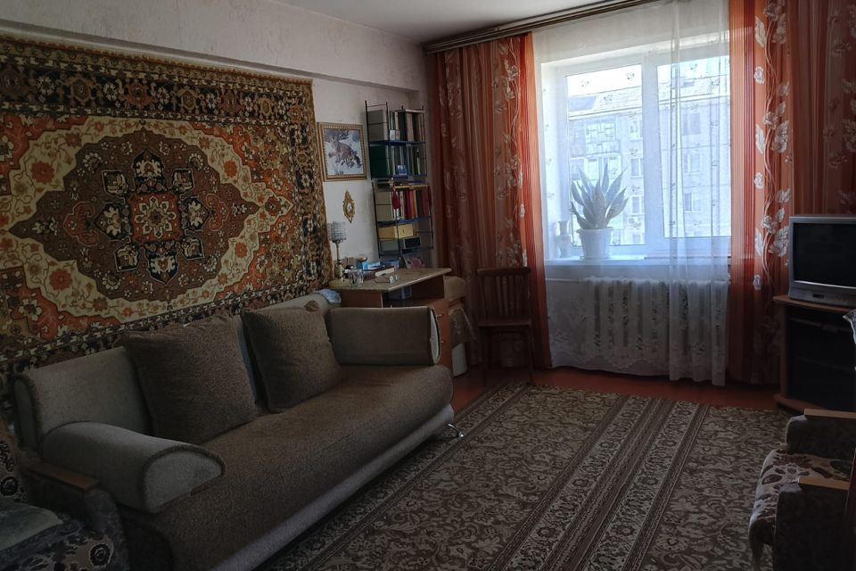 Продаётся 1-комнатная квартира, 35.6 м²