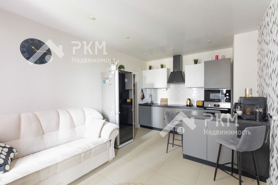Продаётся 1-комнатная квартира, 44 м²