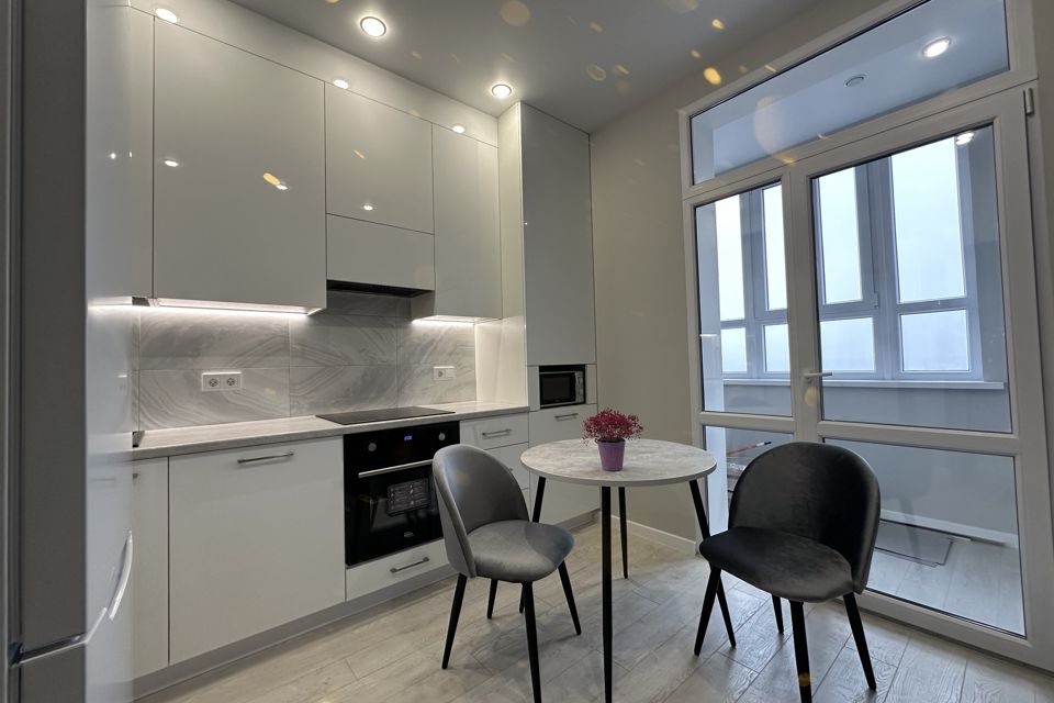 Продаётся 1-комнатная квартира, 38 м²