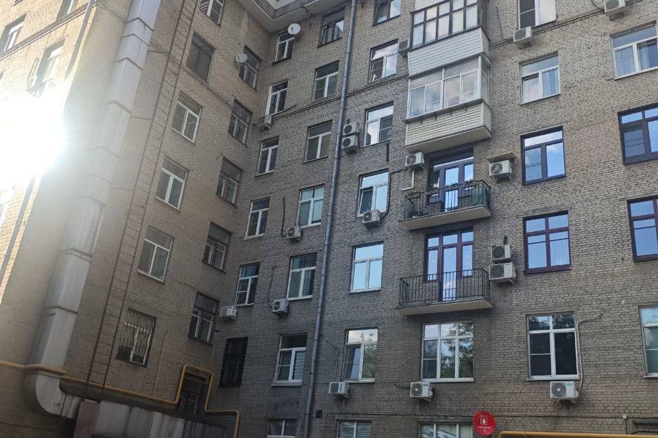 Продаётся 3-комнатная квартира, 63.8 м²