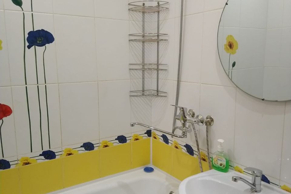 Сдаётся 2-комнатная квартира, 52 м²