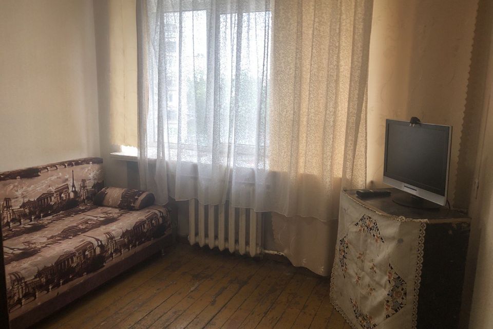 Продаётся комната в 1-комн. квартире, 13.5 м²
