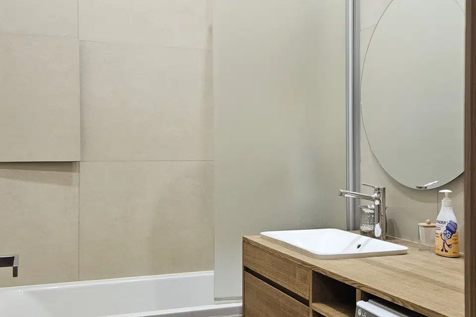 Продаётся 4-комнатная квартира, 104 м²