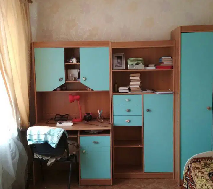 Продаётся 4-комнатная квартира, 61.4 м²