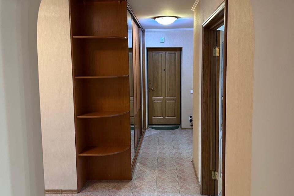 Продаётся 4-комнатная квартира, 98 м²