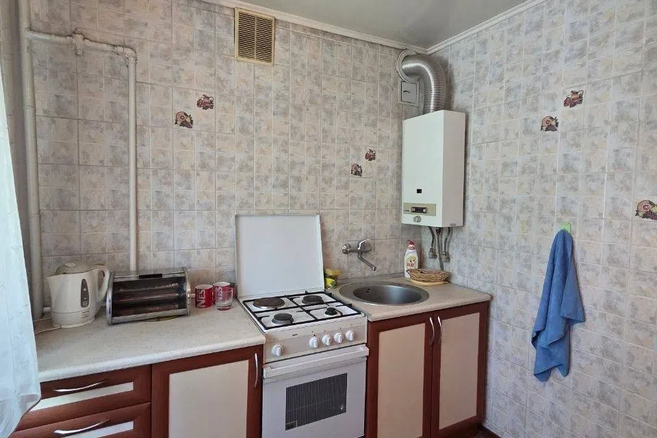Продаётся 3-комнатная квартира, 56 м²