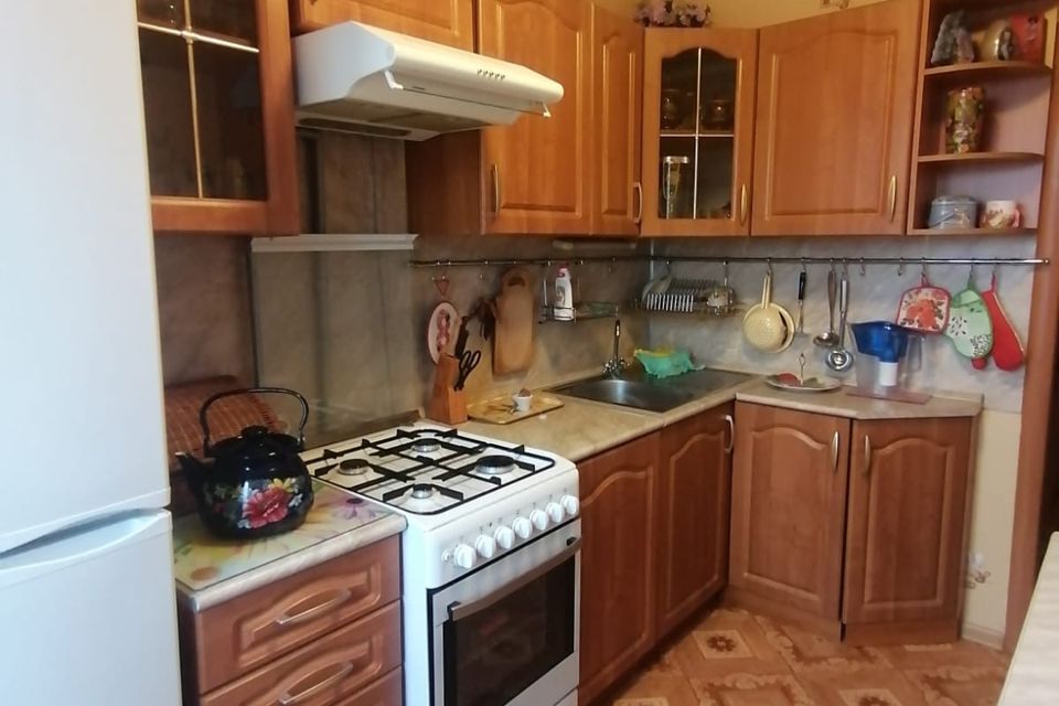 Продаётся 3-комнатная квартира, 60.5 м²