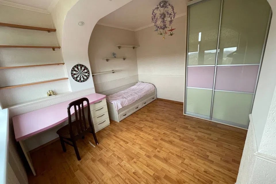 Продаётся 3-комнатная квартира, 85 м²