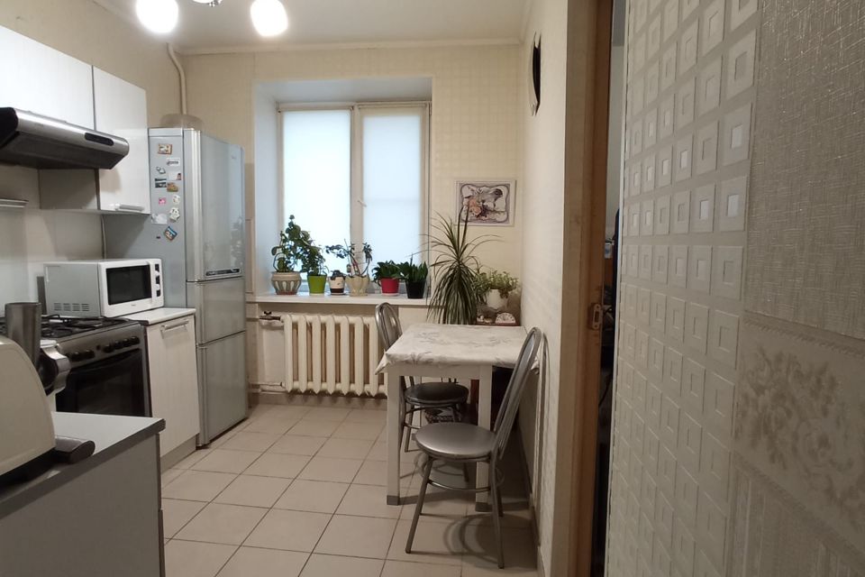 Продаётся 2-комнатная квартира, 43.4 м²