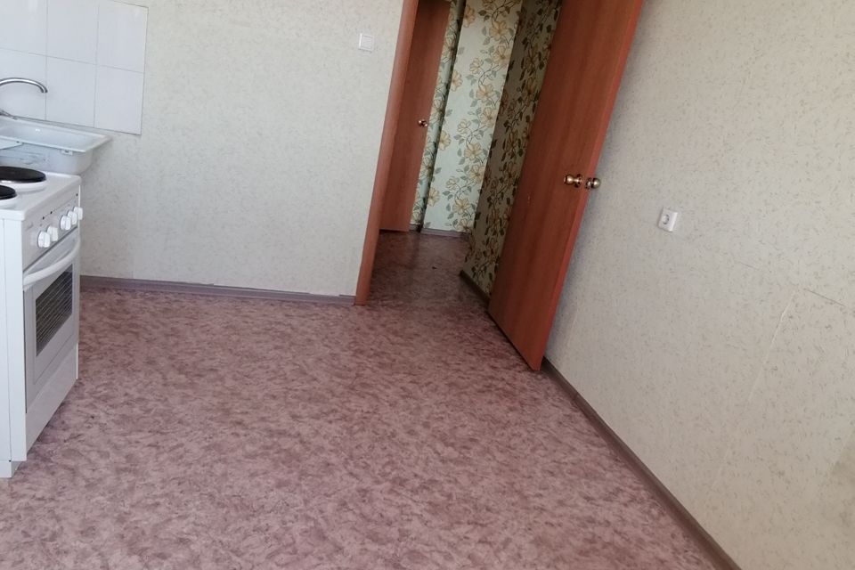 Продаётся 1-комнатная квартира, 35.8 м²