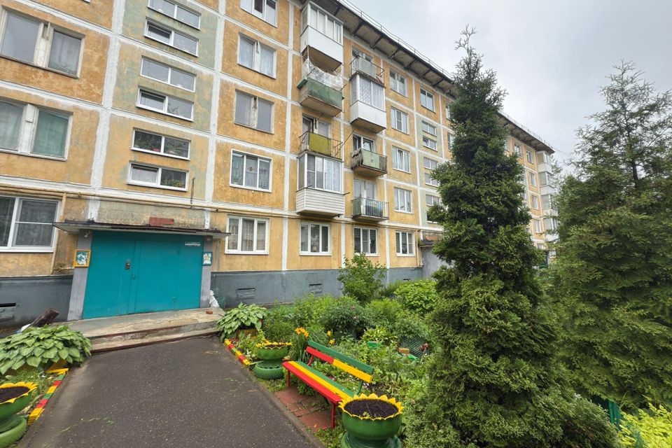 Продаётся 3-комнатная квартира, 55.5 м²