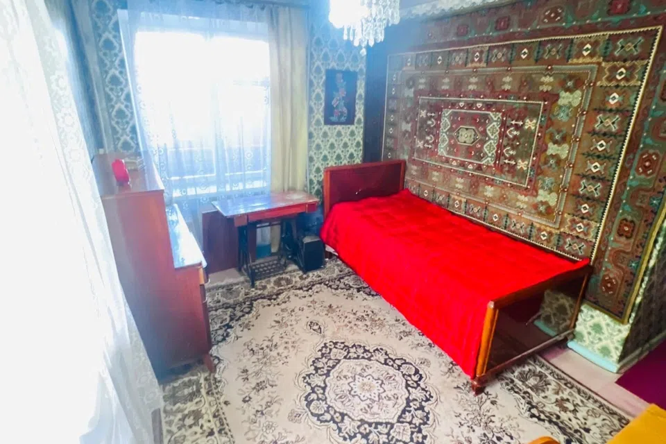 Продаётся 4-комнатная квартира, 79 м²