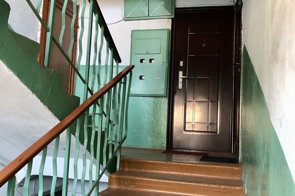 Продаётся 4-комнатная квартира, 61.2 м²