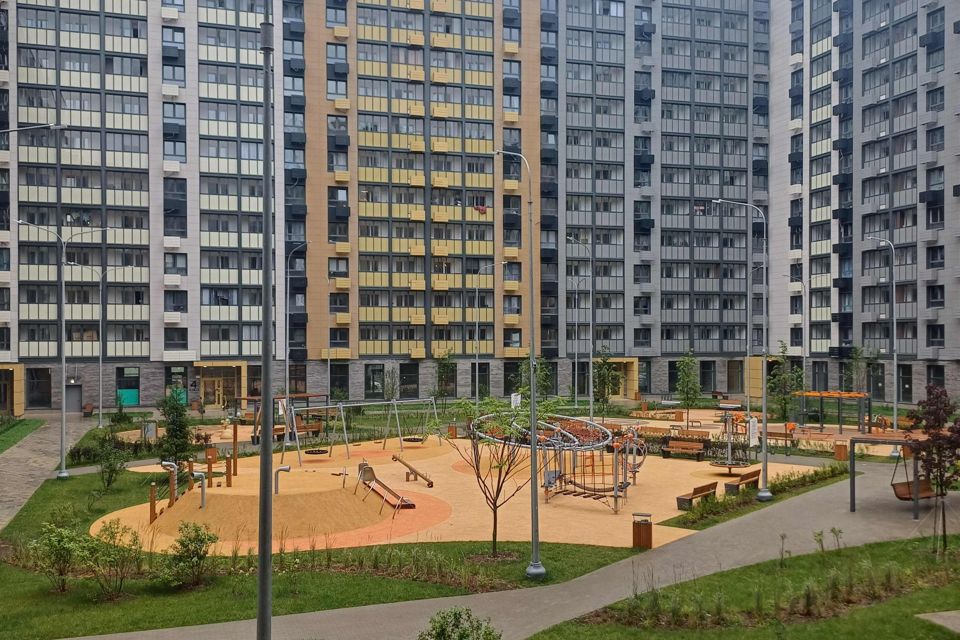 Продаётся 2-комнатная квартира, 60.9 м²